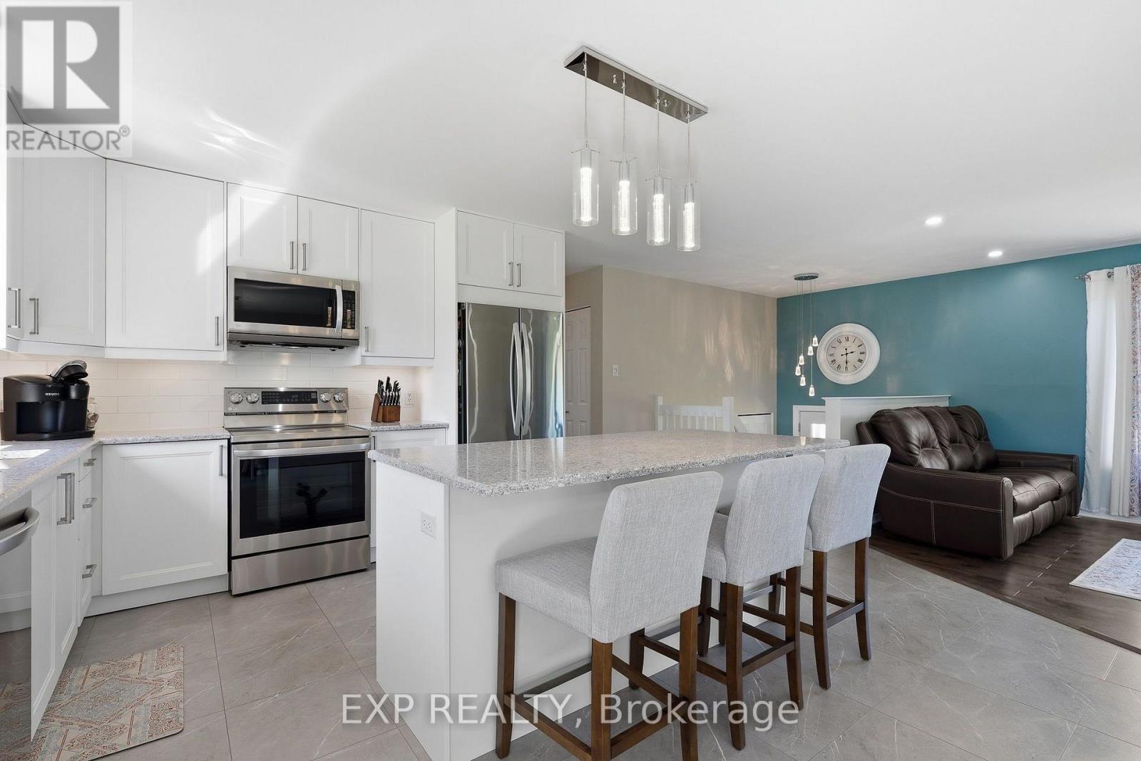 120 St Thomas Road, Russell, Ontario  K0A 3H0 - Photo 13 - X13747078