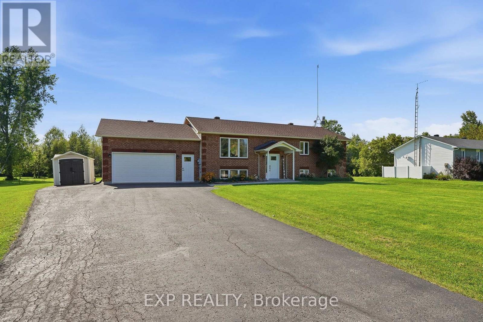 120 St Thomas Road, Russell, Ontario  K0A 3H0 - Photo 2 - X13747078