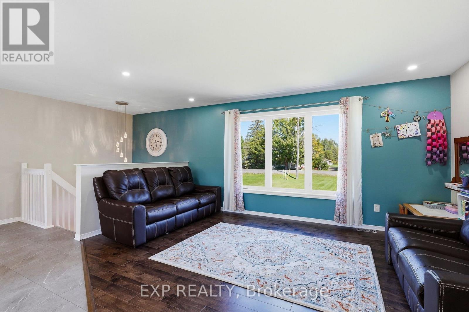 120 St Thomas Road, Russell, Ontario  K0A 3H0 - Photo 8 - X13747078