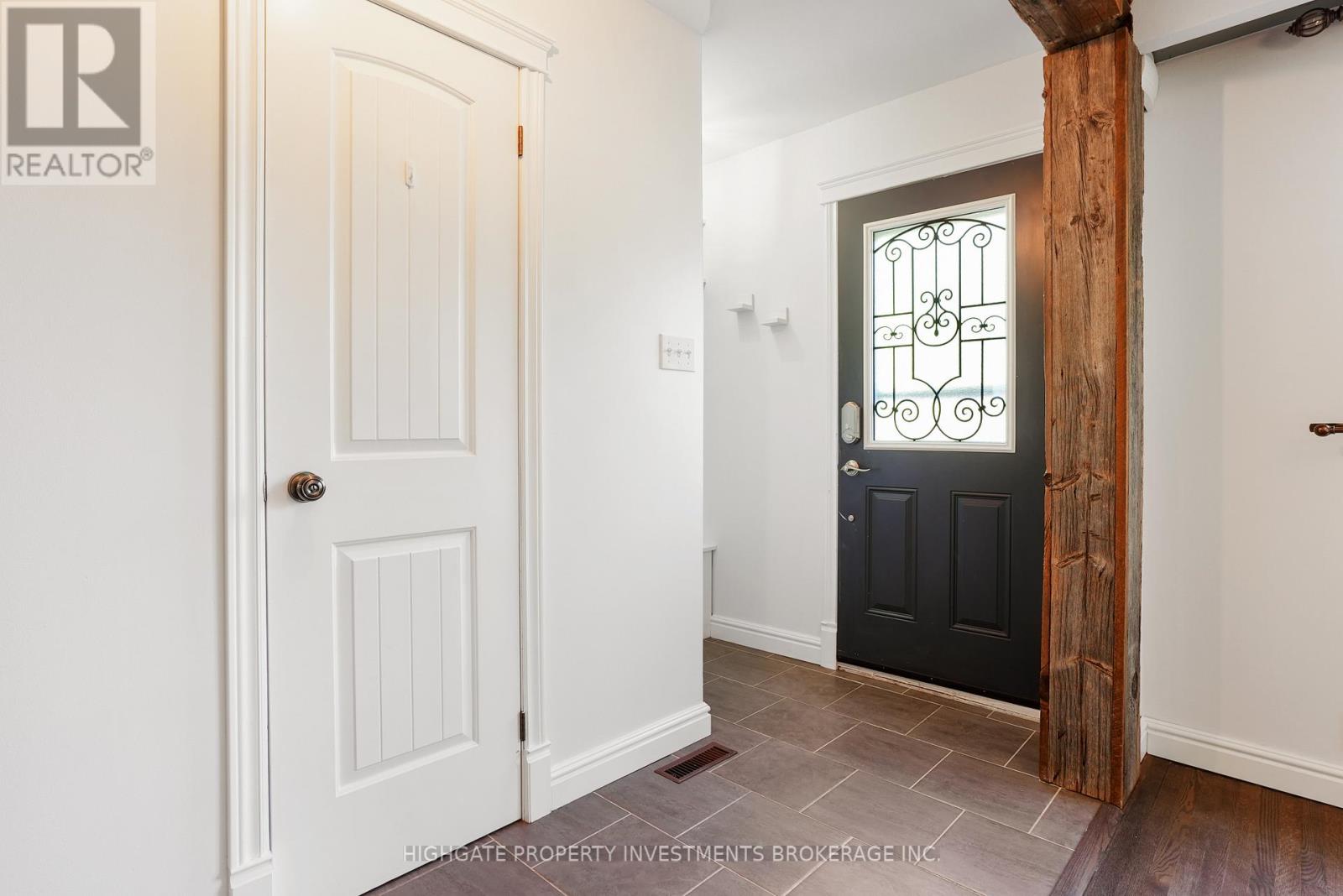 Upper - 85 Daphne Crescent, Barrie (Cundles East), Ontario  L4M 2Y7 - Photo 11 - S13746890