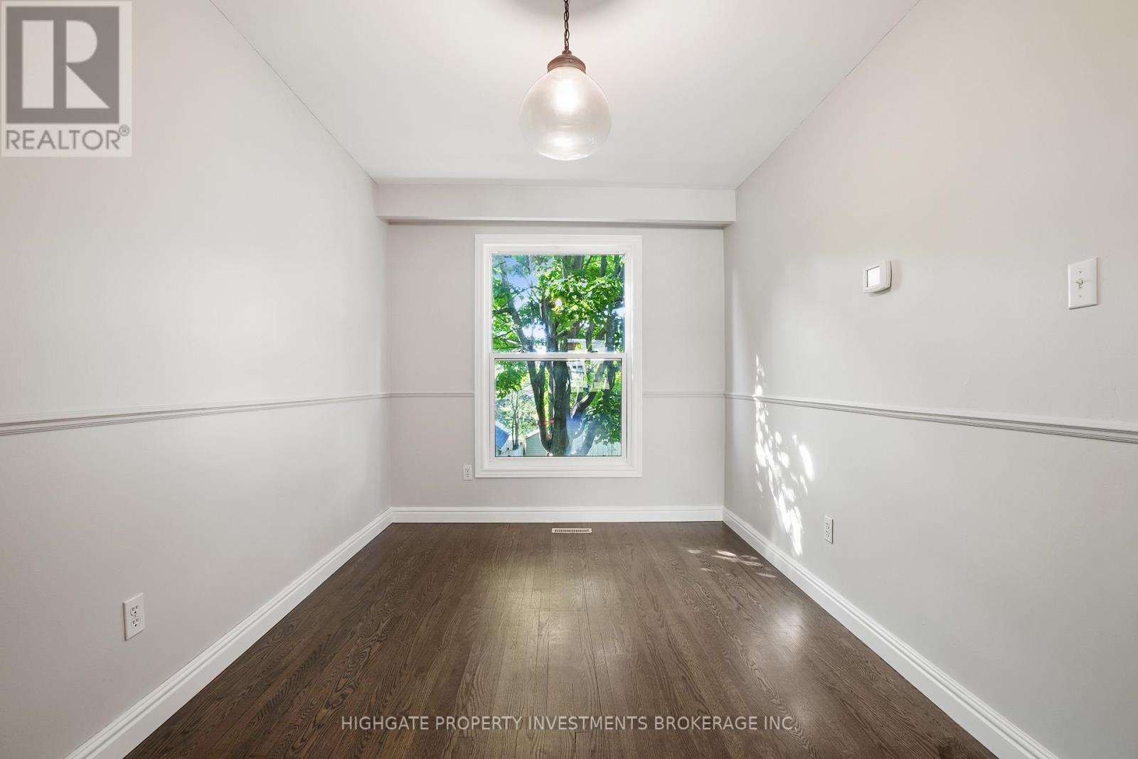 Upper - 85 Daphne Crescent, Barrie (Cundles East), Ontario  L4M 2Y7 - Photo 6 - S13746890