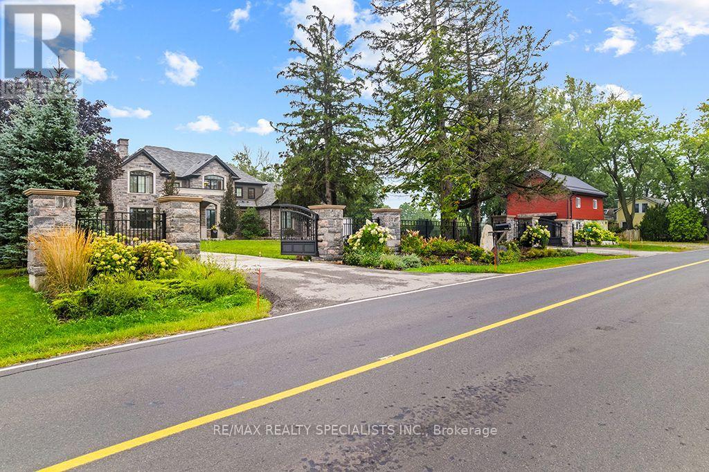 5026 No 2 Side Road, Burlington, Ontario  L7M 0T4 - Photo 2 - W13746834