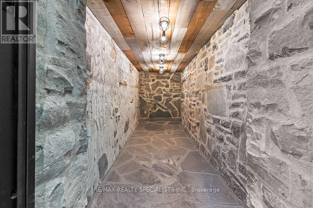 5026 No 2 Side Road, Burlington, Ontario  L7M 0T4 - Photo 46 - W13746834