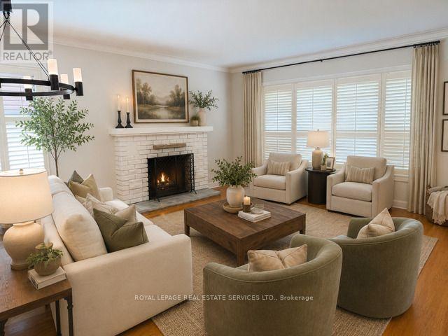 9 Stockbridge Avenue N, Toronto, Ontario  M8Z 4M6 - Photo 2 - W13746838