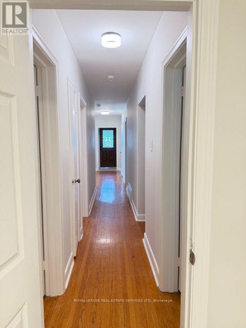 9 Stockbridge Avenue N, Toronto, Ontario  M8Z 4M6 - Photo 5 - W13746838