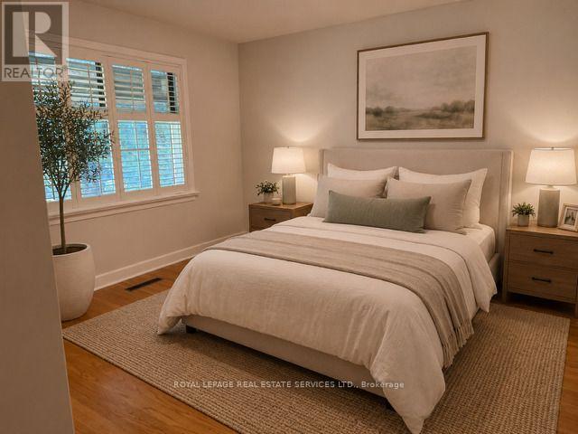 9 Stockbridge Avenue N, Toronto, Ontario  M8Z 4M6 - Photo 8 - W13746838