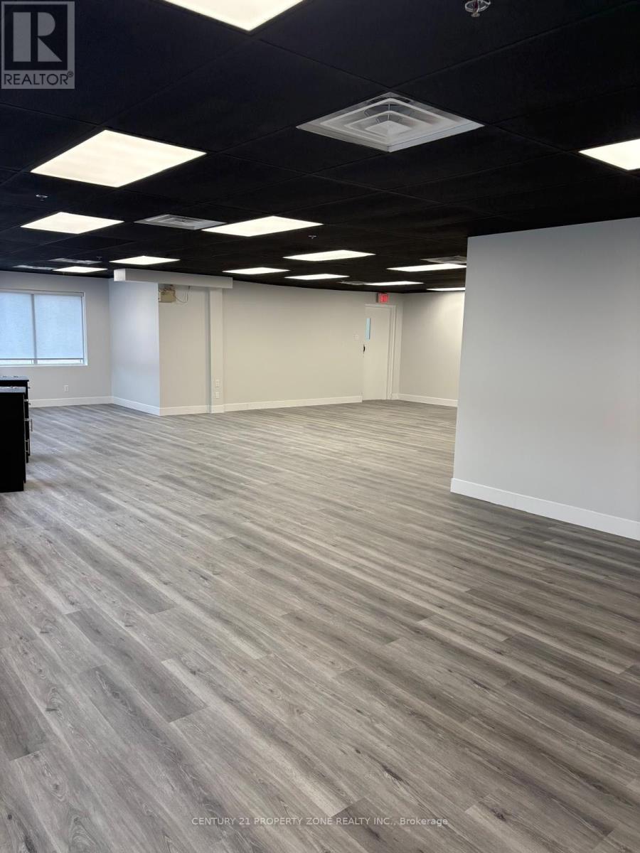 101 - 86 Guided Court, Toronto, Ontario  M9V 5H1 - Photo 3 - W13746856