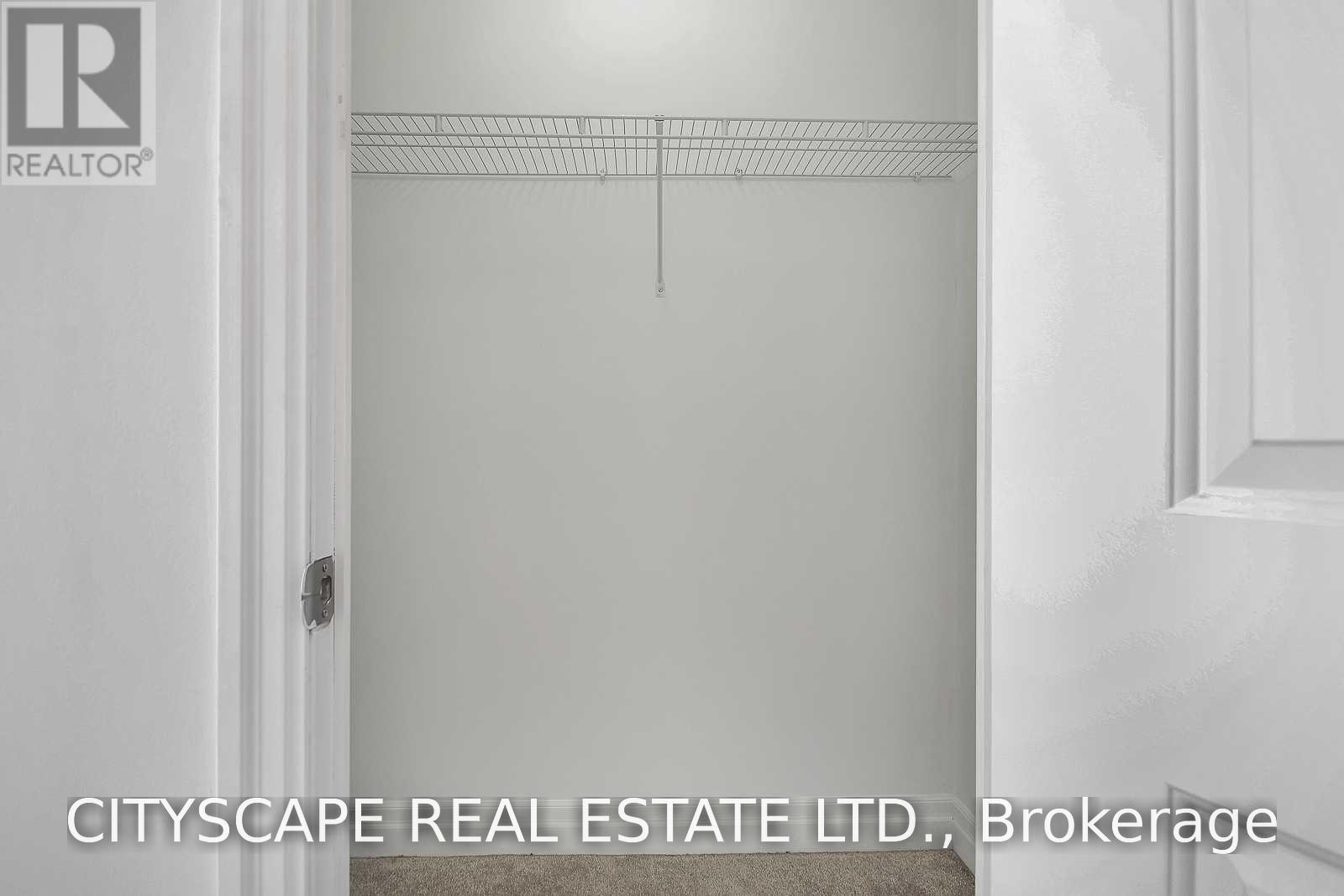 702 - 57 Macaulay Avenue, Toronto, Ontario  M6P 3P5 - Photo 11 - W13746884
