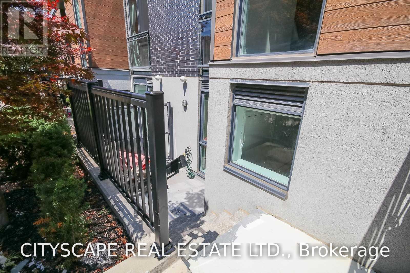 702 - 57 Macaulay Avenue, Toronto, Ontario  M6P 3P5 - Photo 15 - W13746884