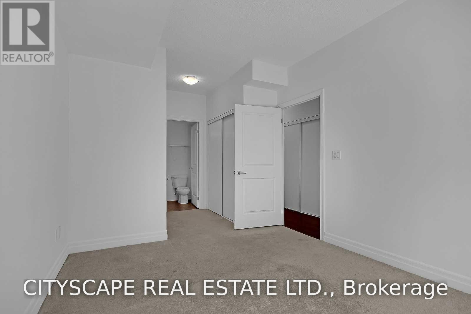 702 - 57 Macaulay Avenue, Toronto, Ontario  M6P 3P5 - Photo 9 - W13746884