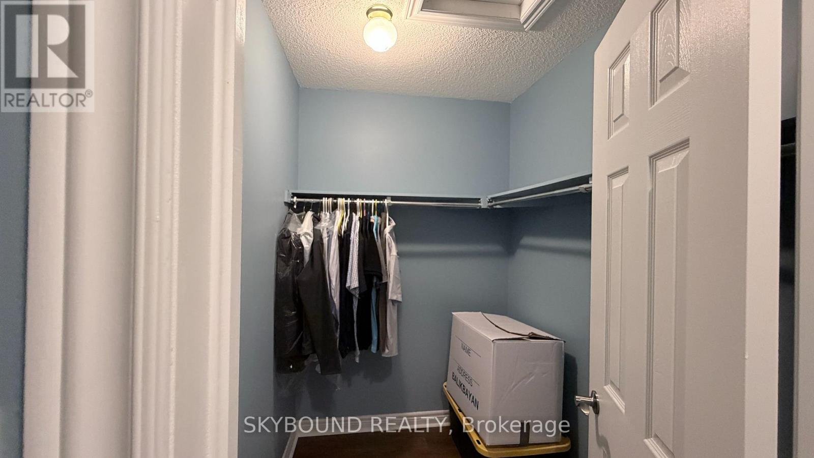 3777 Quiet Creek Drive, Mississauga, Ontario  L5M 8A9 - Photo 17 - W13746888