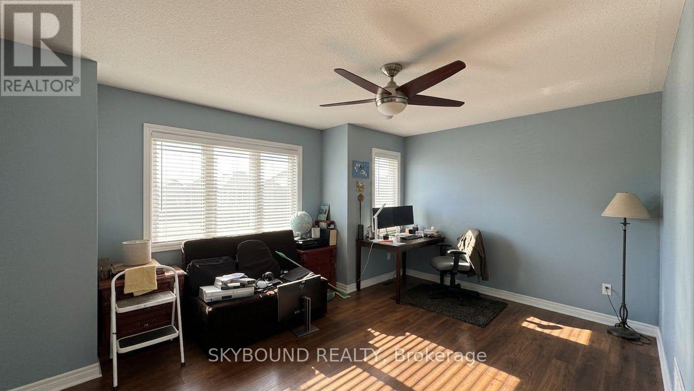 3777 Quiet Creek Drive, Mississauga, Ontario  L5M 8A9 - Photo 19 - W13746888