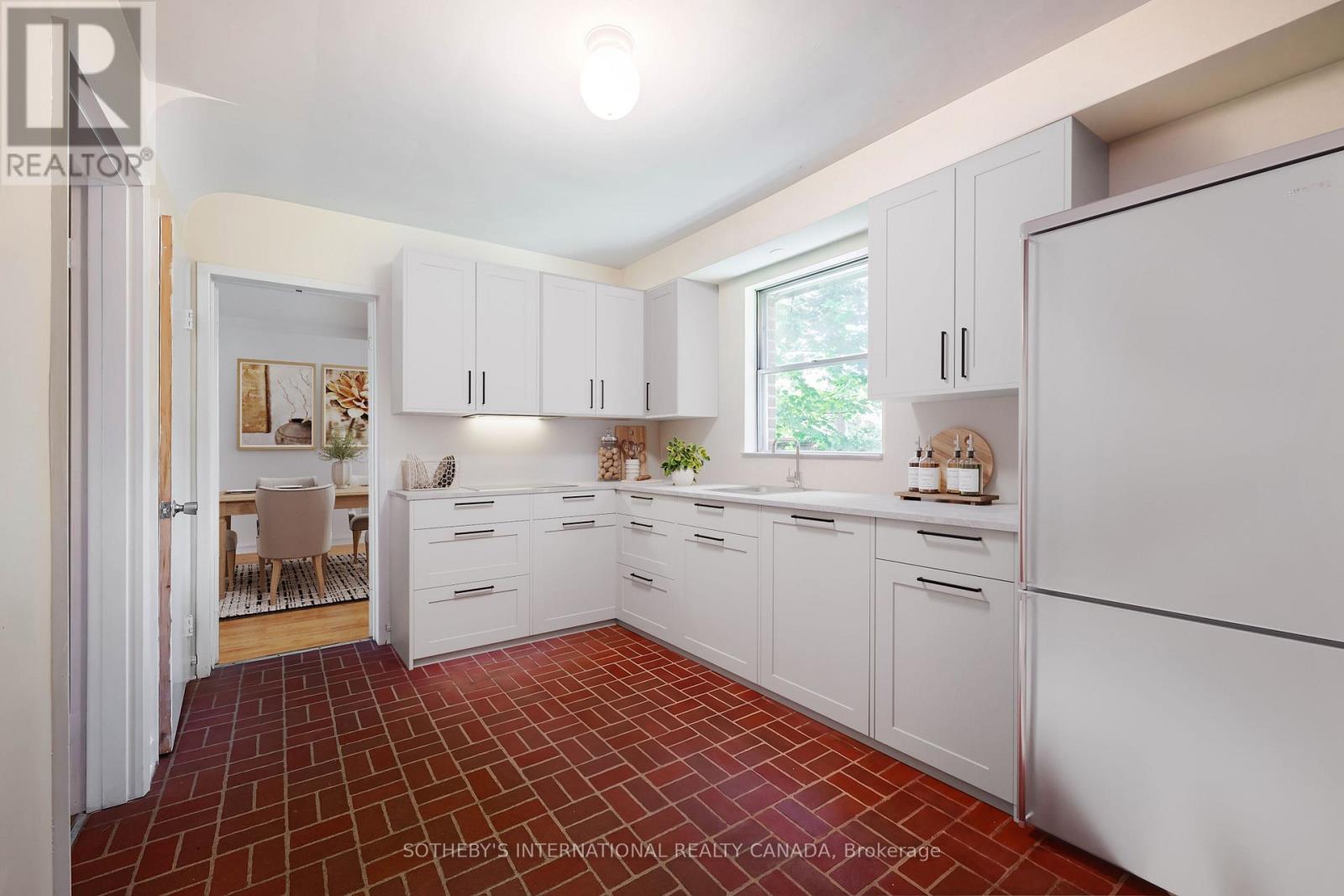 2050 Russett Road, Mississauga, Ontario  L4Y 1B9 - Photo 13 - W13746936