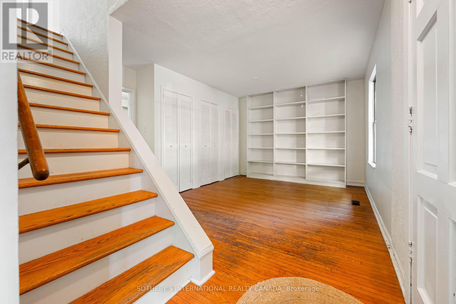 2050 Russett Road, Mississauga, Ontario  L4Y 1B9 - Photo 19 - W13746936