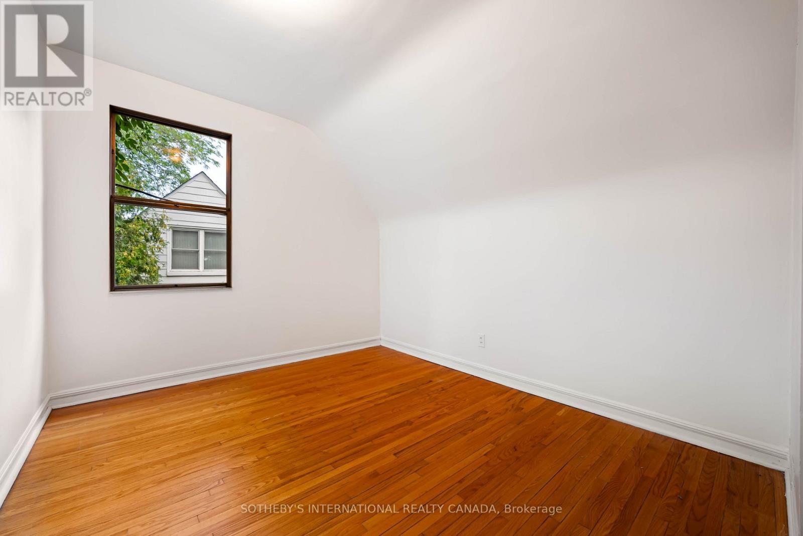 2050 Russett Road, Mississauga, Ontario  L4Y 1B9 - Photo 27 - W13746936