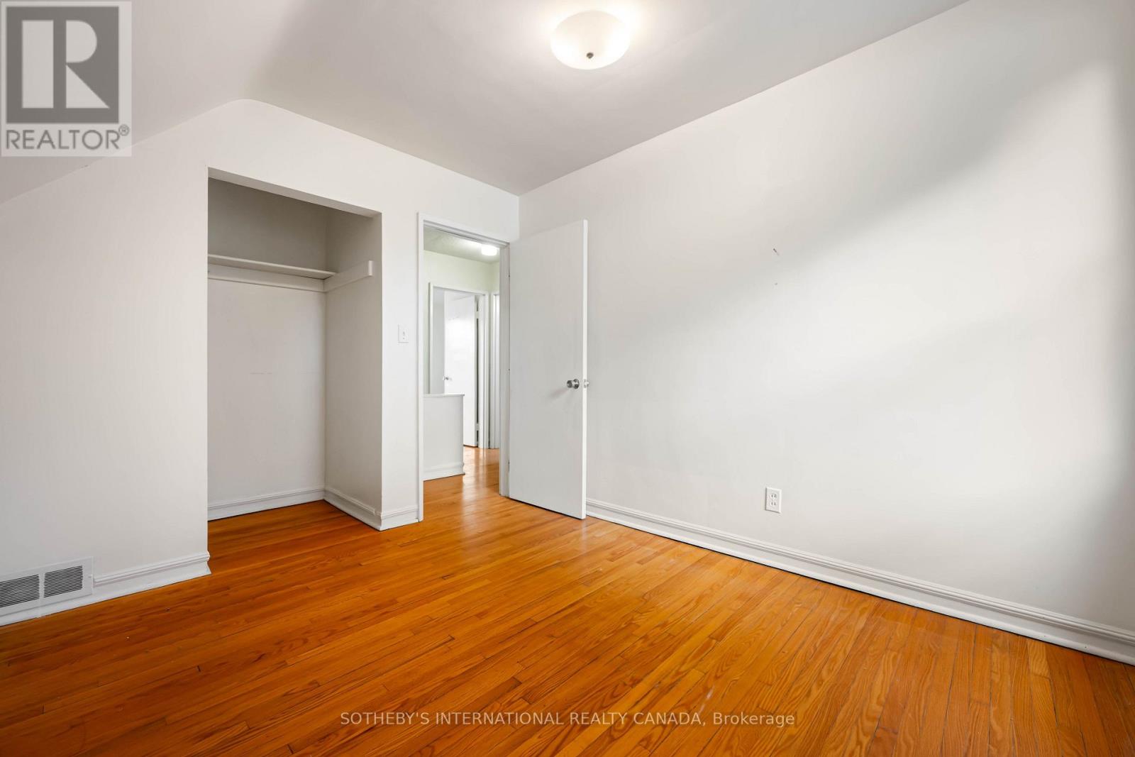 2050 Russett Road, Mississauga, Ontario  L4Y 1B9 - Photo 28 - W13746936