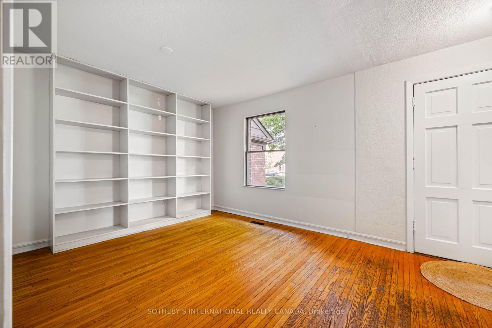 2050 Russett Road, Mississauga, Ontario  L4Y 1B9 - Photo 8 - W13746936