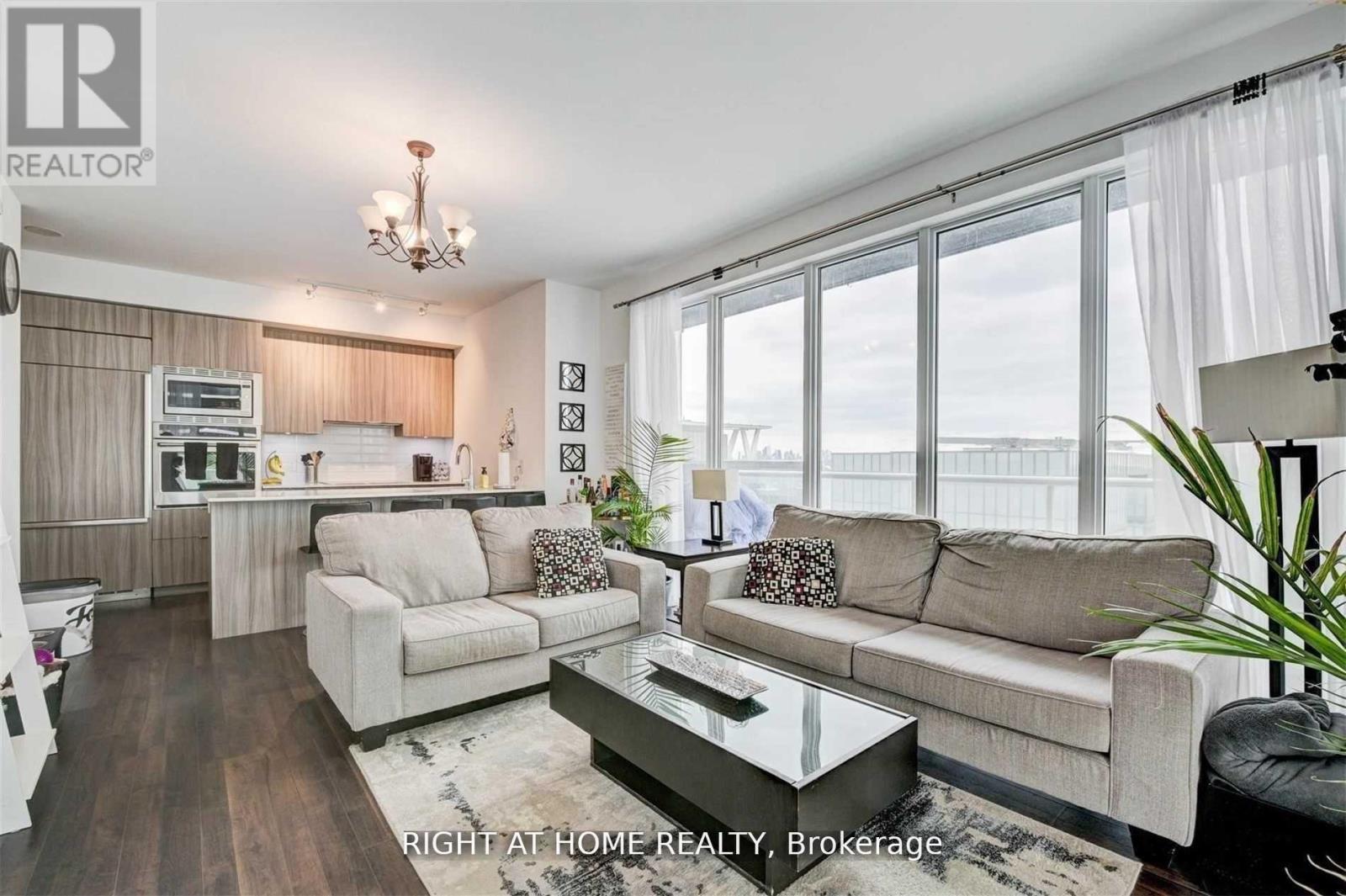 1803 - 56 Annie Craig Drive, Toronto, Ontario  M8V 0C5 - Photo 10 - W13746942
