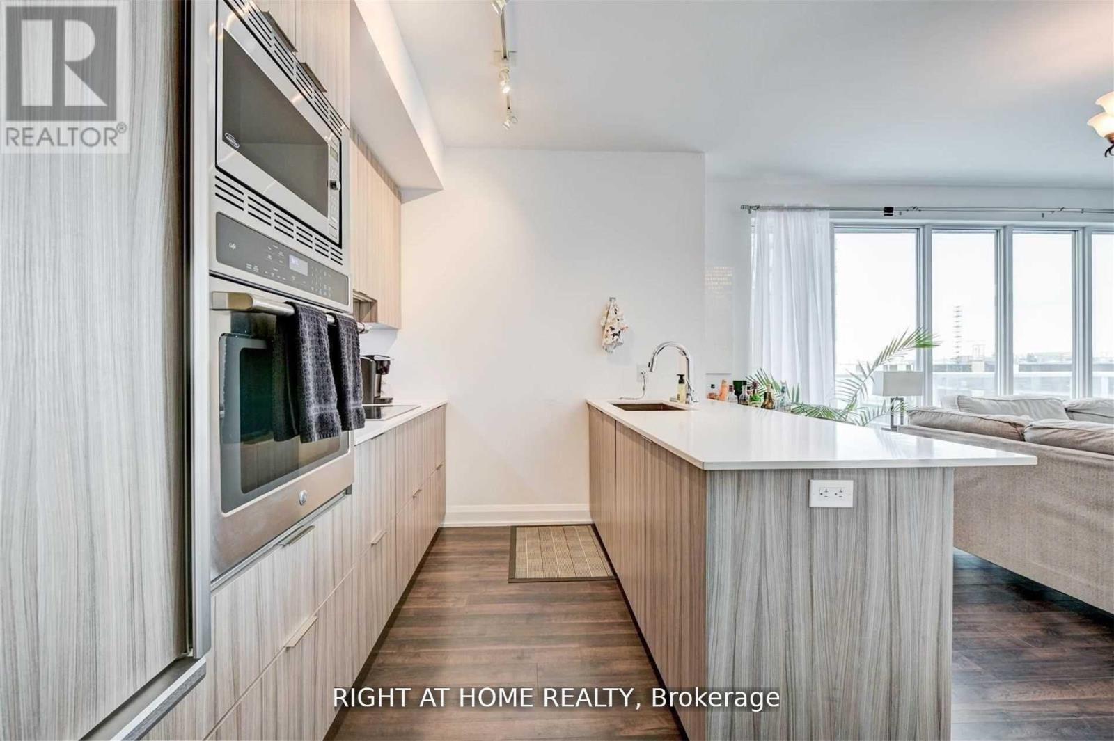 1803 - 56 Annie Craig Drive, Toronto, Ontario  M8V 0C5 - Photo 5 - W13746942