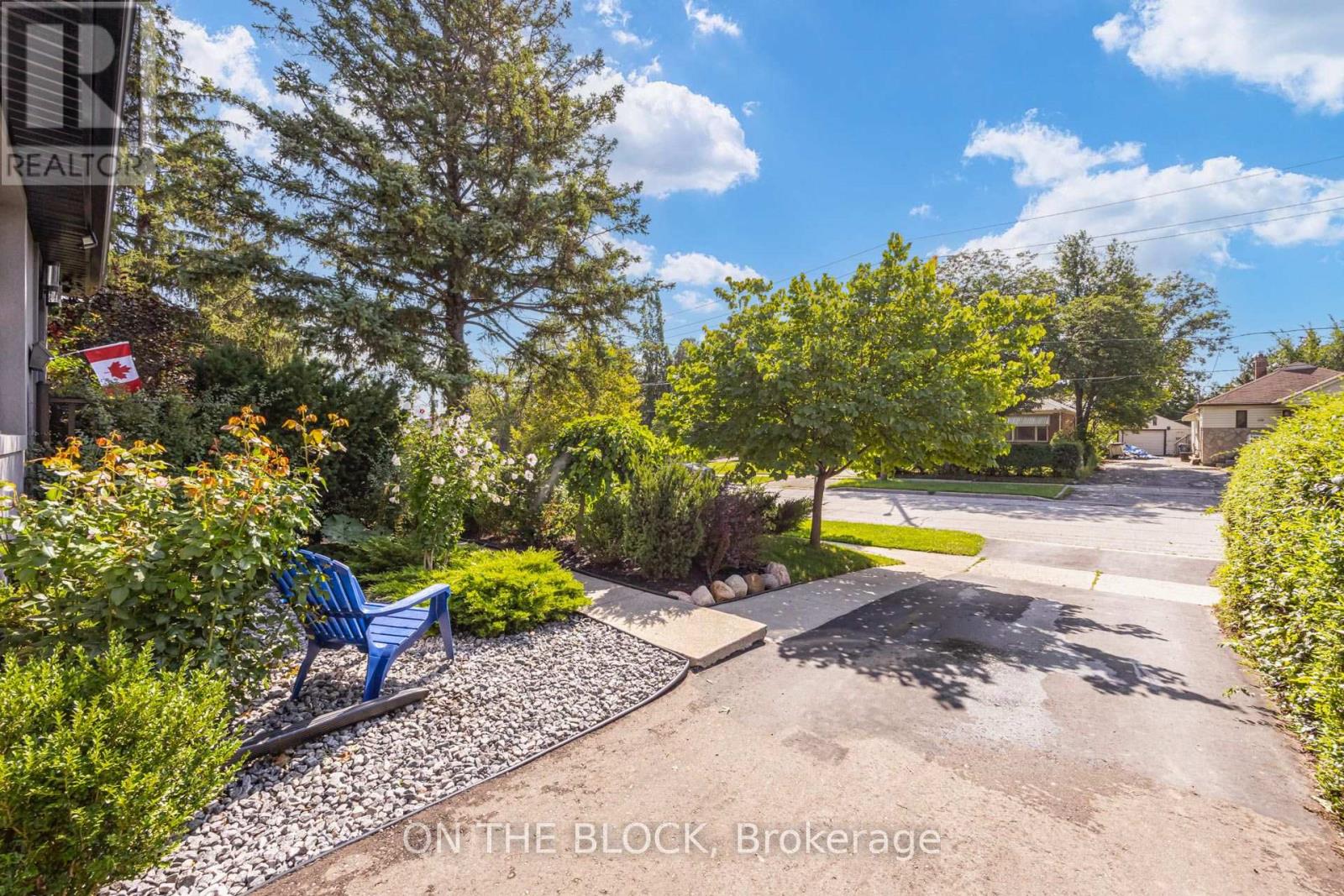 122 Allenby Avenue, Toronto, Ontario  M9W 1T3 - Photo 22 - W13746980