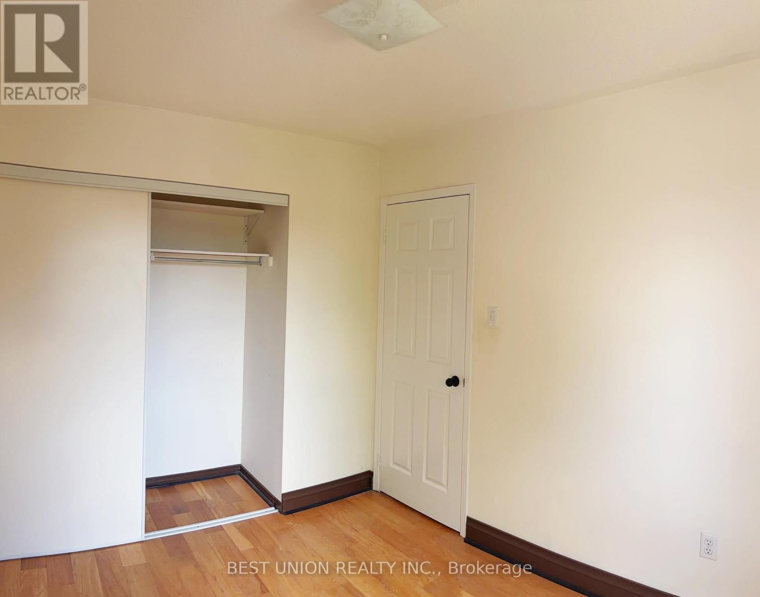 2864 Westbury Court, Mississauga, Ontario  L5M 6B3 - Photo 17 - W13747006