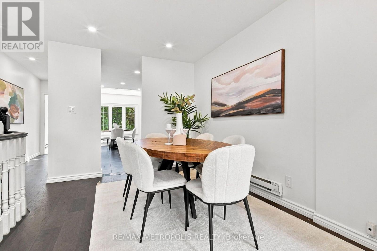 24 Marion Street, Toronto, Ontario  M6R 1E5 - Photo 16 - W13747022