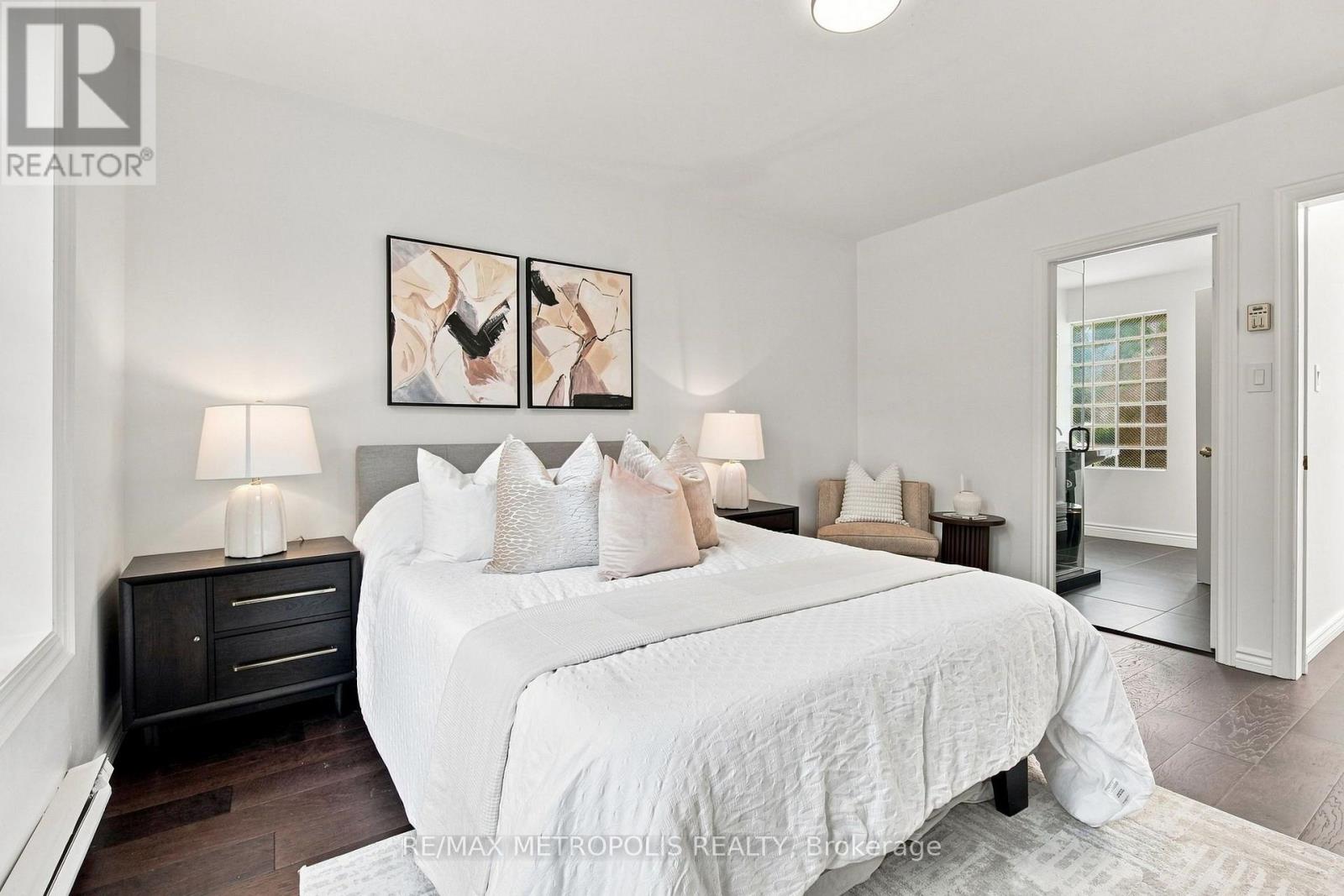 24 Marion Street, Toronto, Ontario  M6R 1E5 - Photo 24 - W13747022