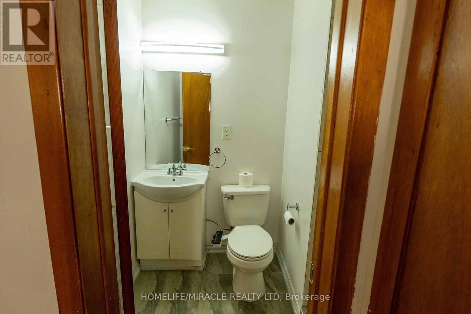 12 Brubeck Road, Toronto, Ontario  M9M 1W7 - Photo 33 - W13747048