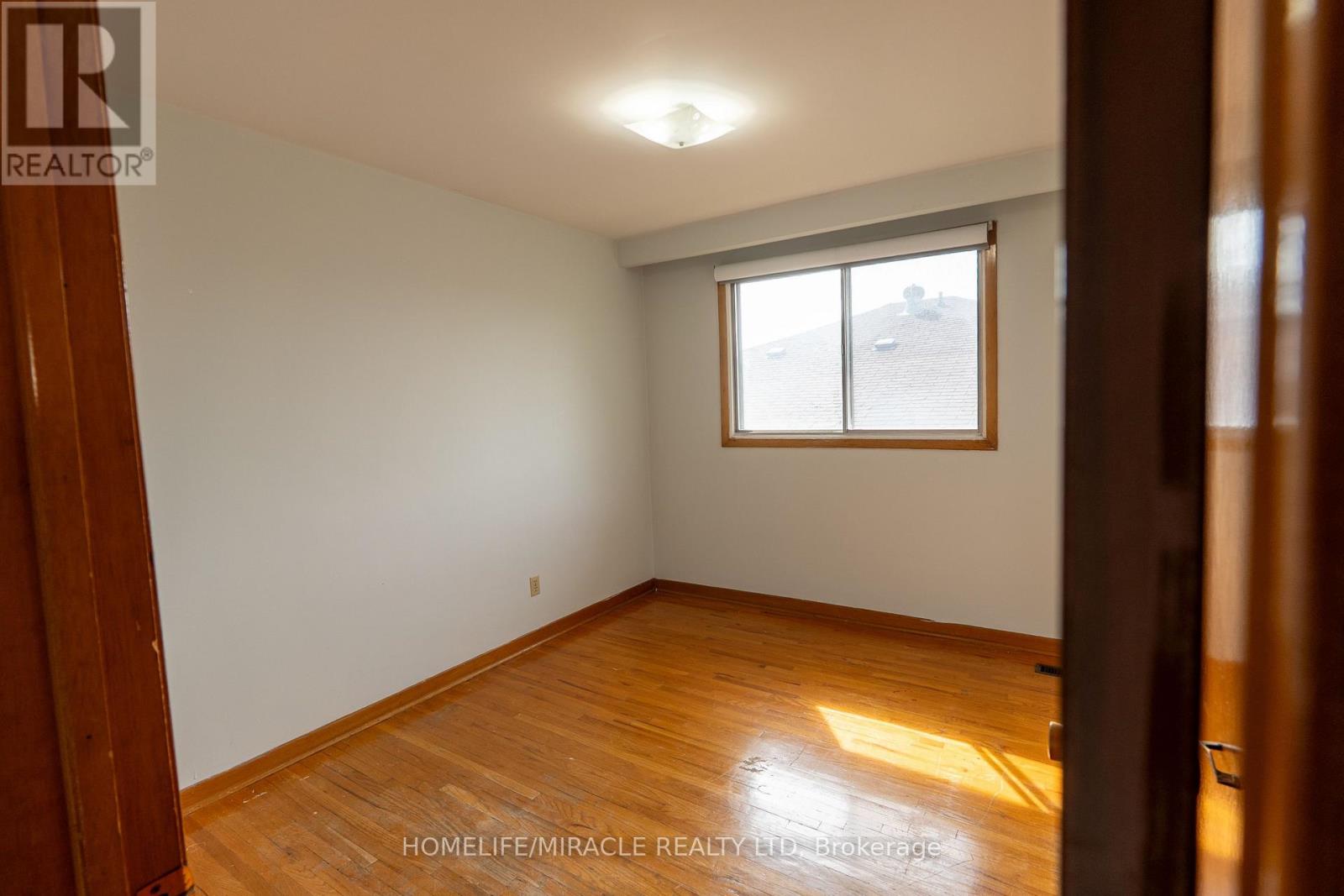12 Brubeck Road, Toronto, Ontario  M9M 1W7 - Photo 43 - W13747048