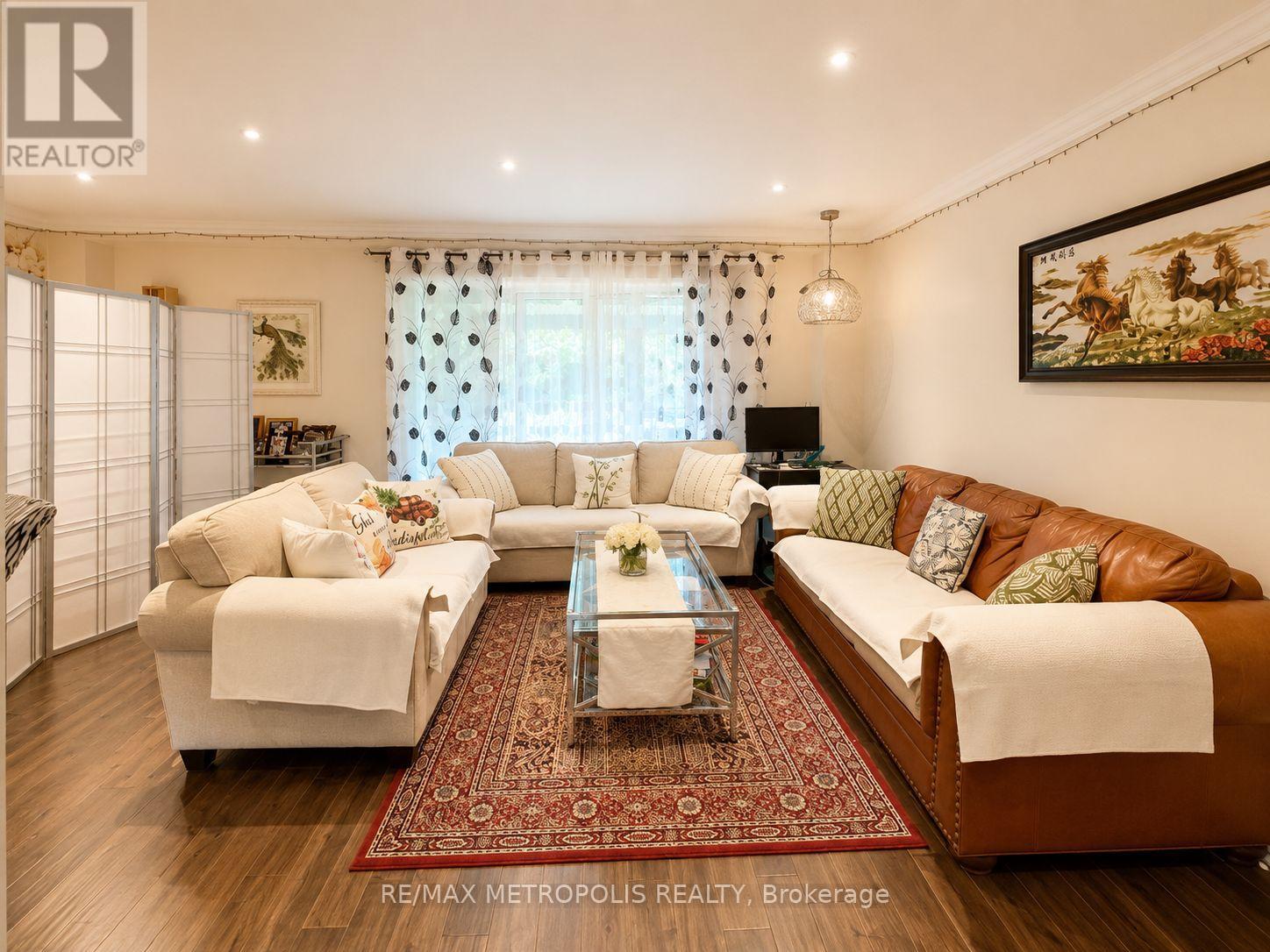24 Enclave Mews, Toronto, Ontario  M3M 3J6 - Photo 26 - W13747064