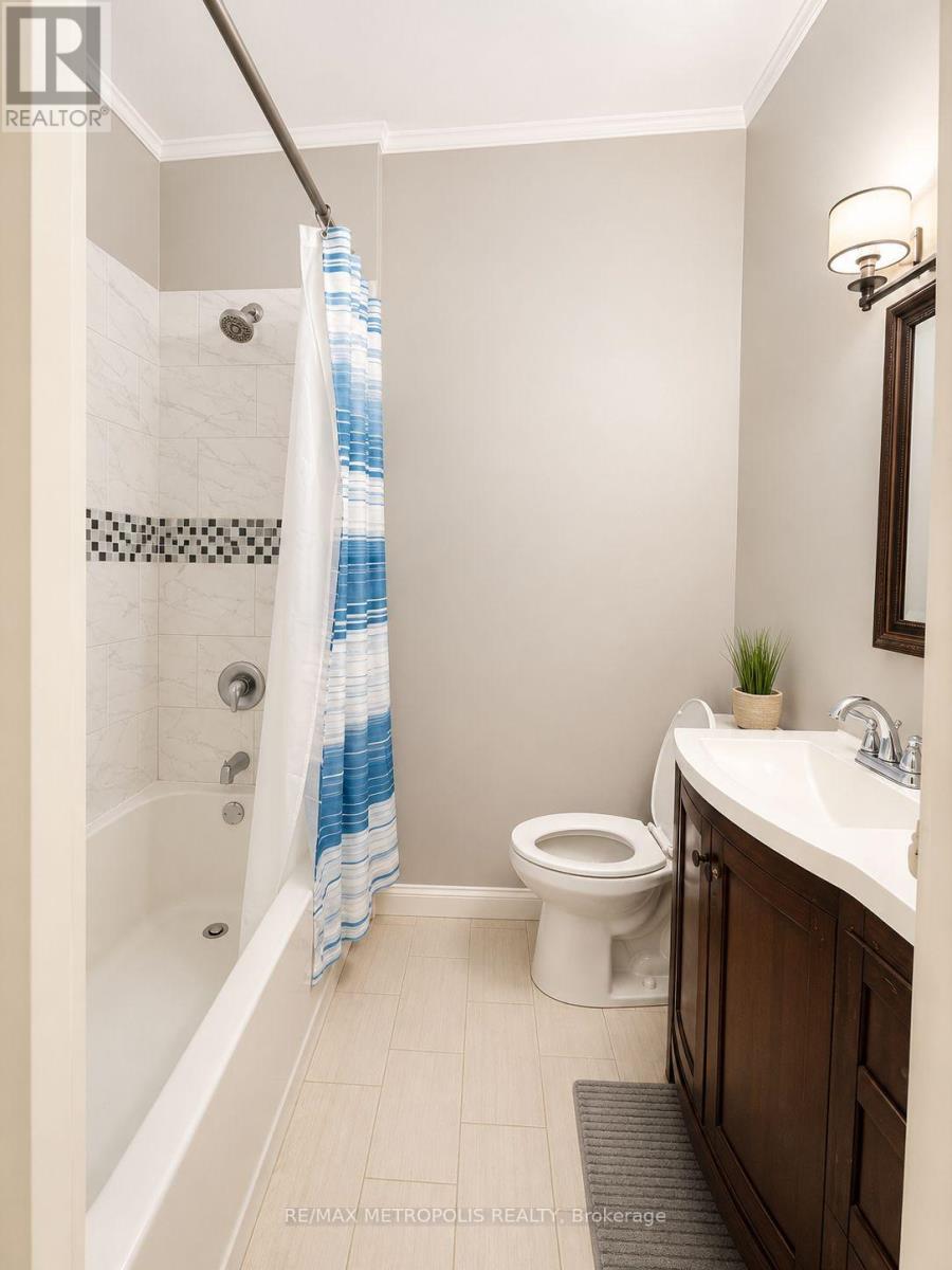 24 Enclave Mews, Toronto, Ontario  M3M 3J6 - Photo 35 - W13747064