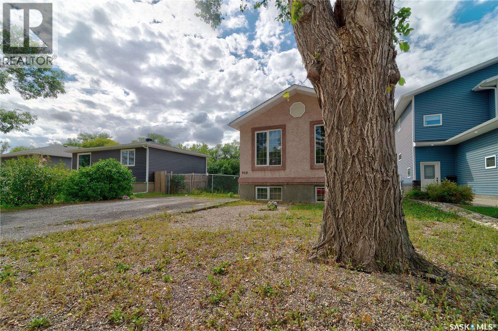 908 Connaught Street, Regina, Saskatchewan  S4T 4S6 - Photo 25 - SK047611