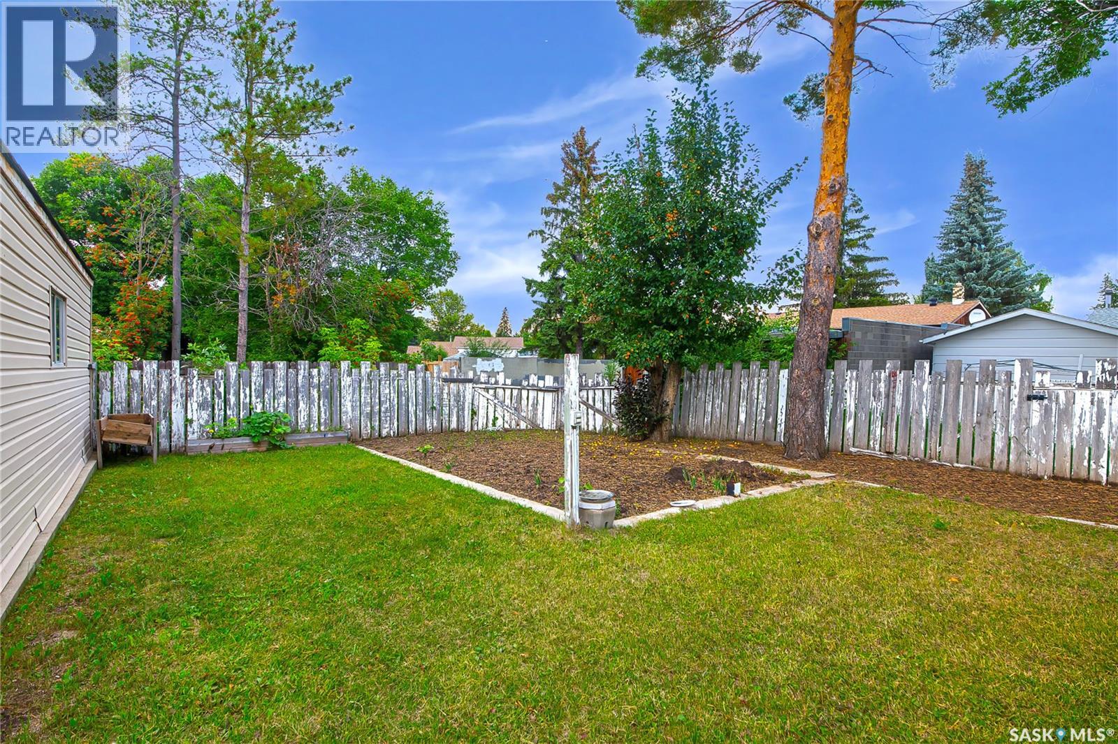 823 Northumberland Avenue, Saskatoon, Saskatchewan  S7L 3W3 - Photo 46 - SK047587