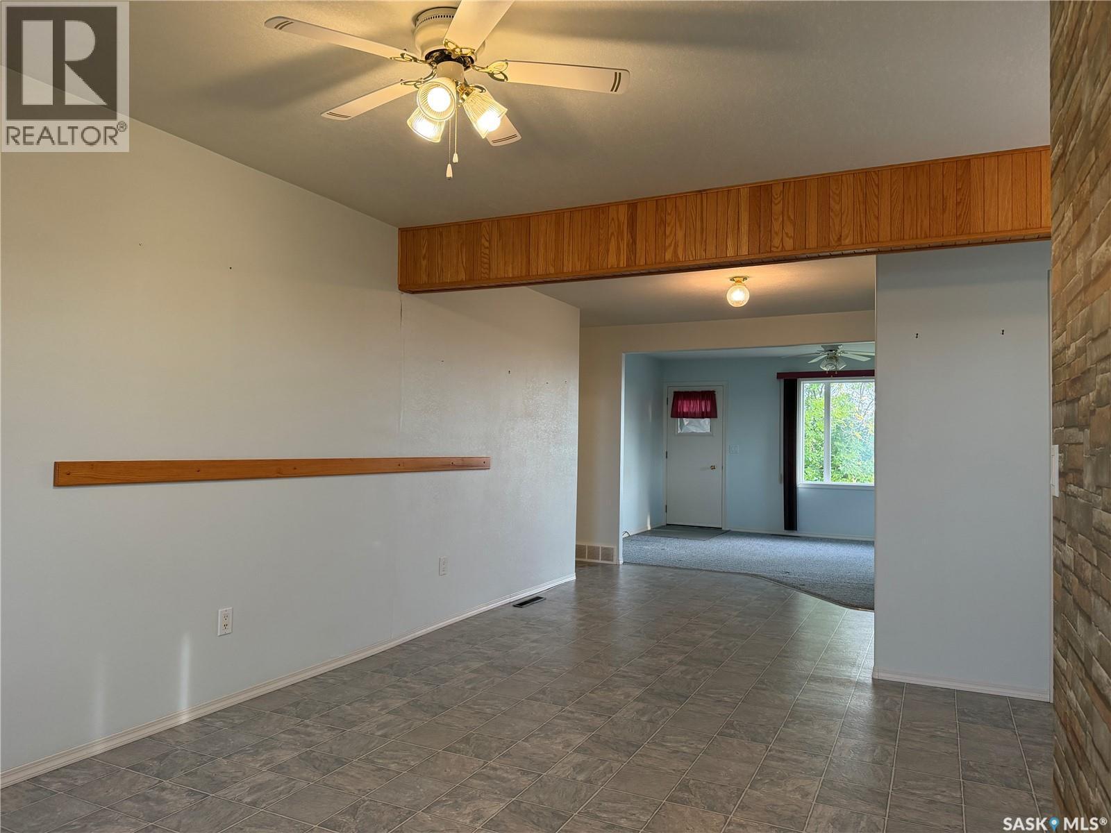2 Railway Avenue, Dafoe, Saskatchewan  S0K 1C0 - Photo 5 - SK047549