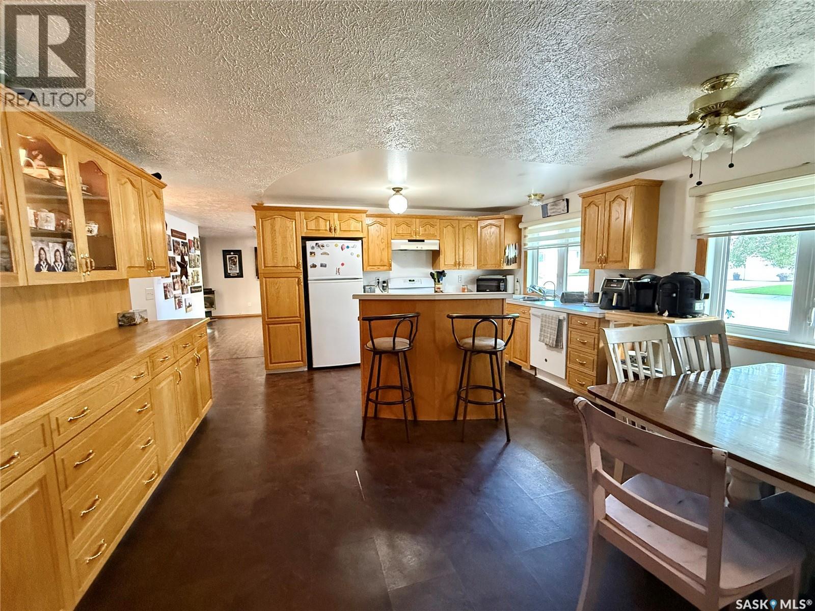 1849 Eaglesham Avenue, Weyburn, Saskatchewan  S4H 3A6 - Photo 17 - SK047517