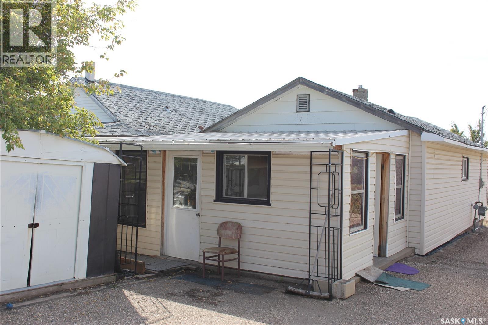 928 Fairford Street E, Moose Jaw, Saskatchewan  S6H 0G4 - Photo 2 - SK047508