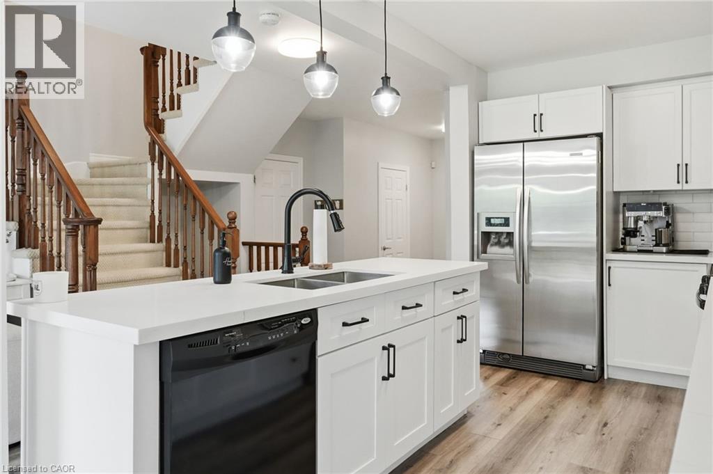 39 Panabaker Drive Unit# 12, Ancaster, Ontario  L9G 0A2 - Photo 8 - 40860621