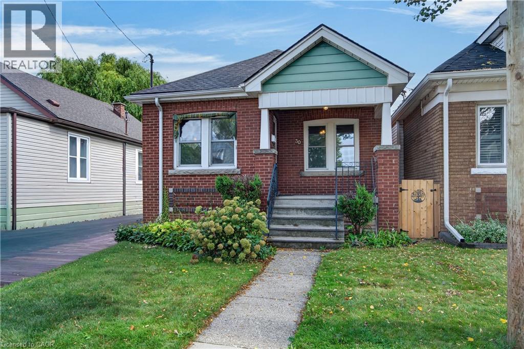 30 Barons Avenue N, Hamilton, Ontario  L8H 5A2 - Photo 2 - 40859775