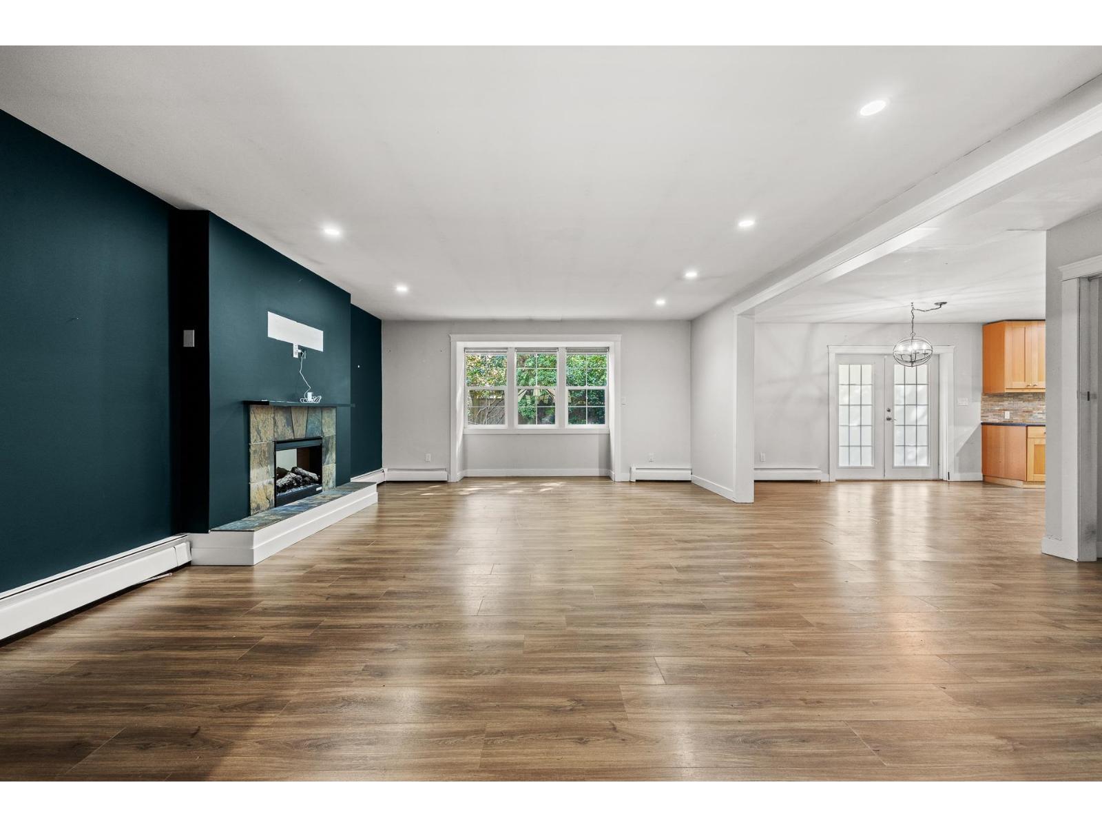 12686 20 Avenue, Surrey, British Columbia  V4Y 1Y6 - Photo 4 - R3161634