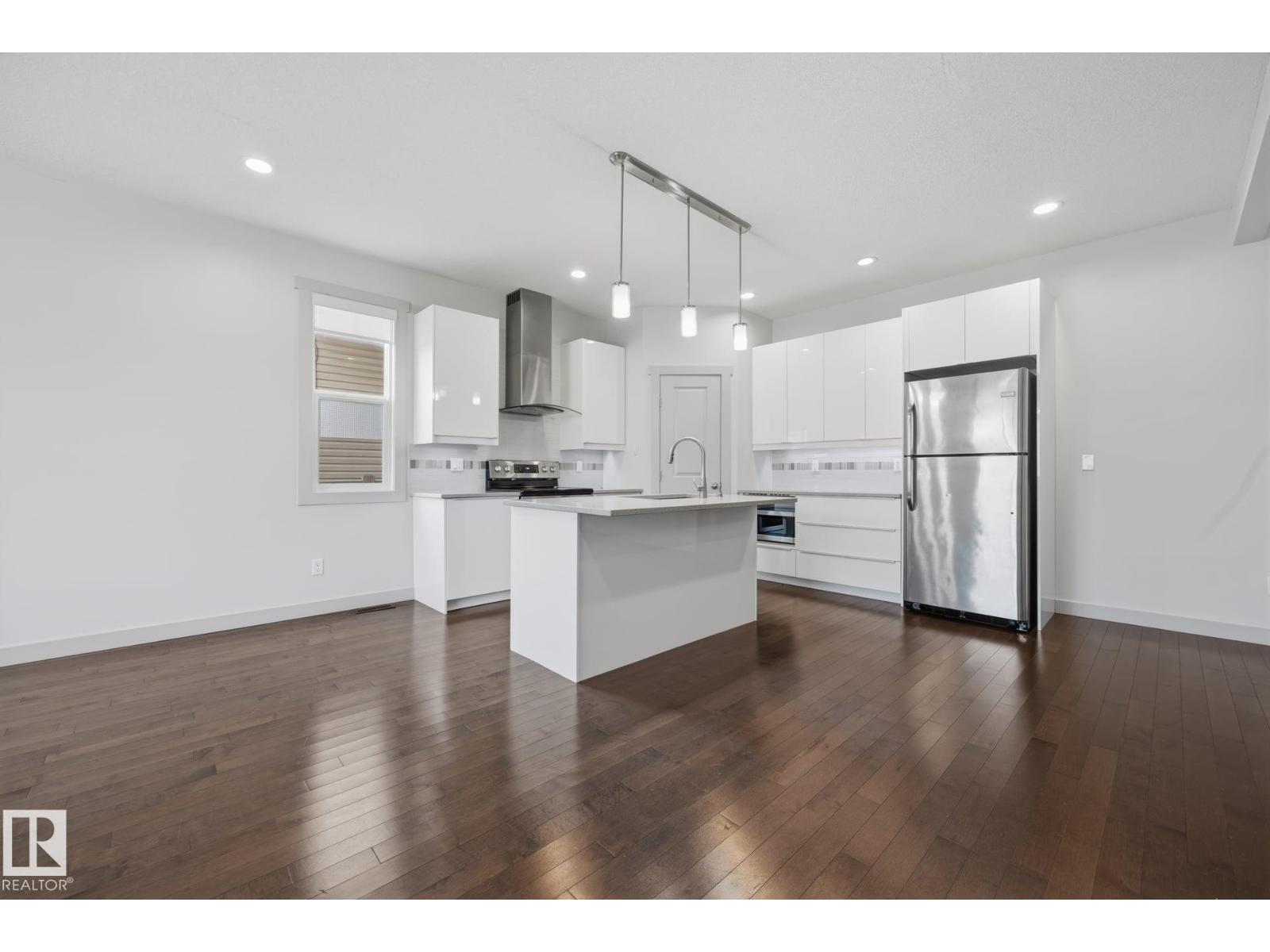 8952 81 Av NW, Edmonton, Alberta  T6C 0W8 - Photo 9 - E4506782