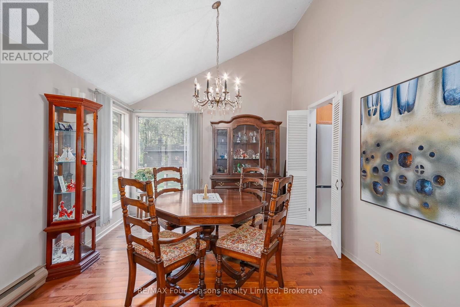 1415 County Rd 124, Clearview, Ontario  L0M 1H0 - Photo 18 - S13746880