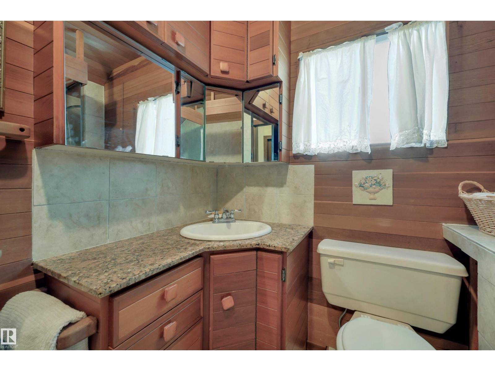 10524 75 Av NW, Edmonton, Alberta  T6E 1J4 - Photo 24 - E4507186