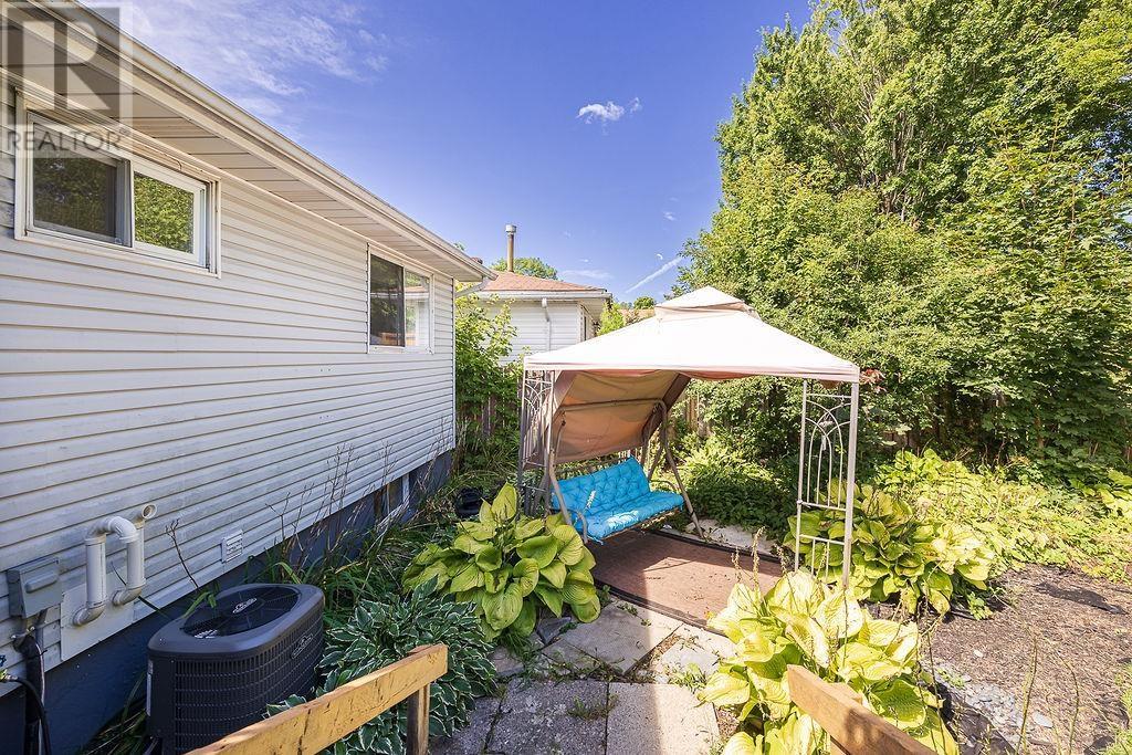 16 Griffon St, Sault Ste. Marie, Ontario  P6A 5S7 - Photo 30 - SM262417