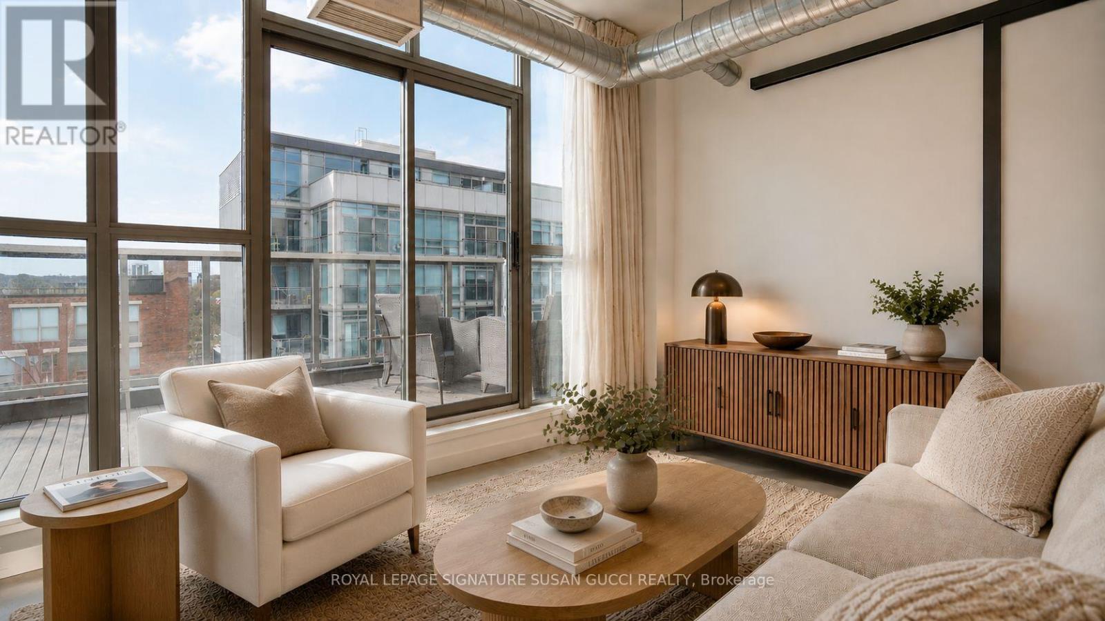 610 - 625 QUEEN STREET E, Toronto, Ontario