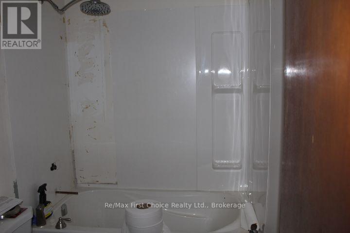 2702 Churchill Drive E, Thunder Bay, Ontario  P7C 1V3 - Photo 11 - X13747156