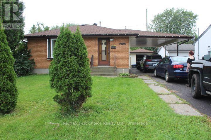 2702 Churchill Drive E, Thunder Bay, Ontario  P7C 1V3 - Photo 26 - X13747156