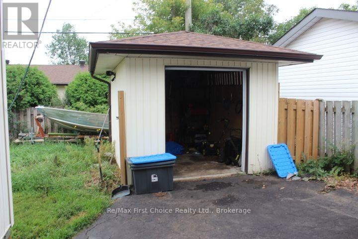 2702 Churchill Drive E, Thunder Bay, Ontario  P7C 1V3 - Photo 28 - X13747156