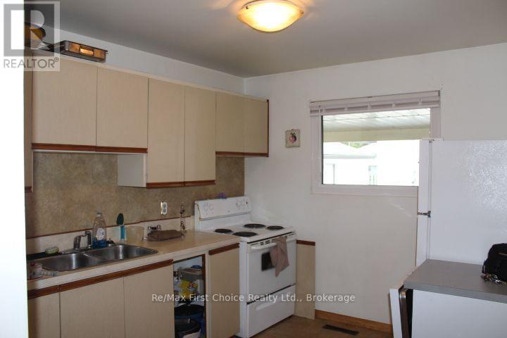 2702 Churchill Drive E, Thunder Bay, Ontario  P7C 1V3 - Photo 8 - X13747156