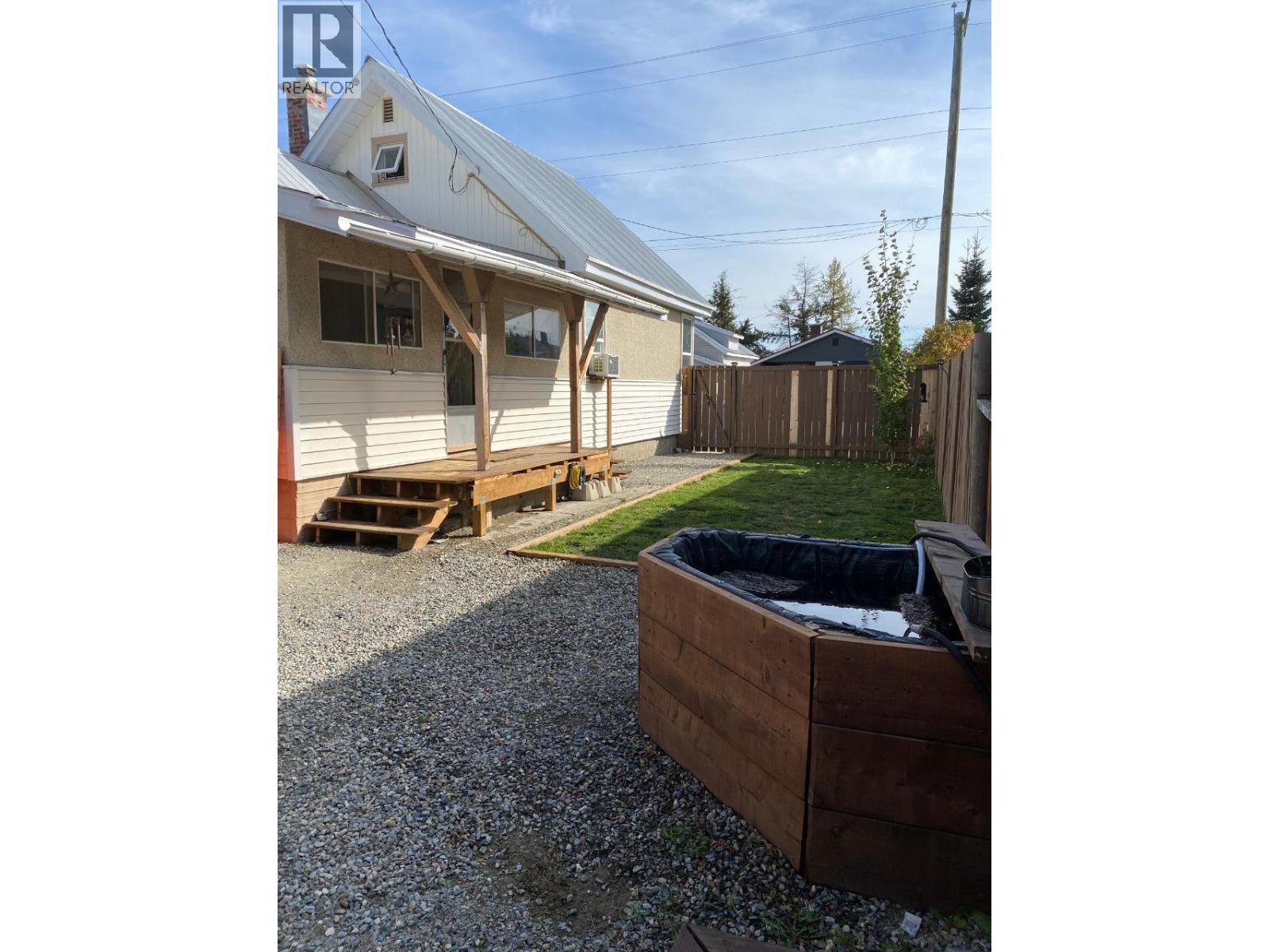 349 Archibald Street, Kimberley, British Columbia V1A 1M8 - Photo 2 - 10399837
