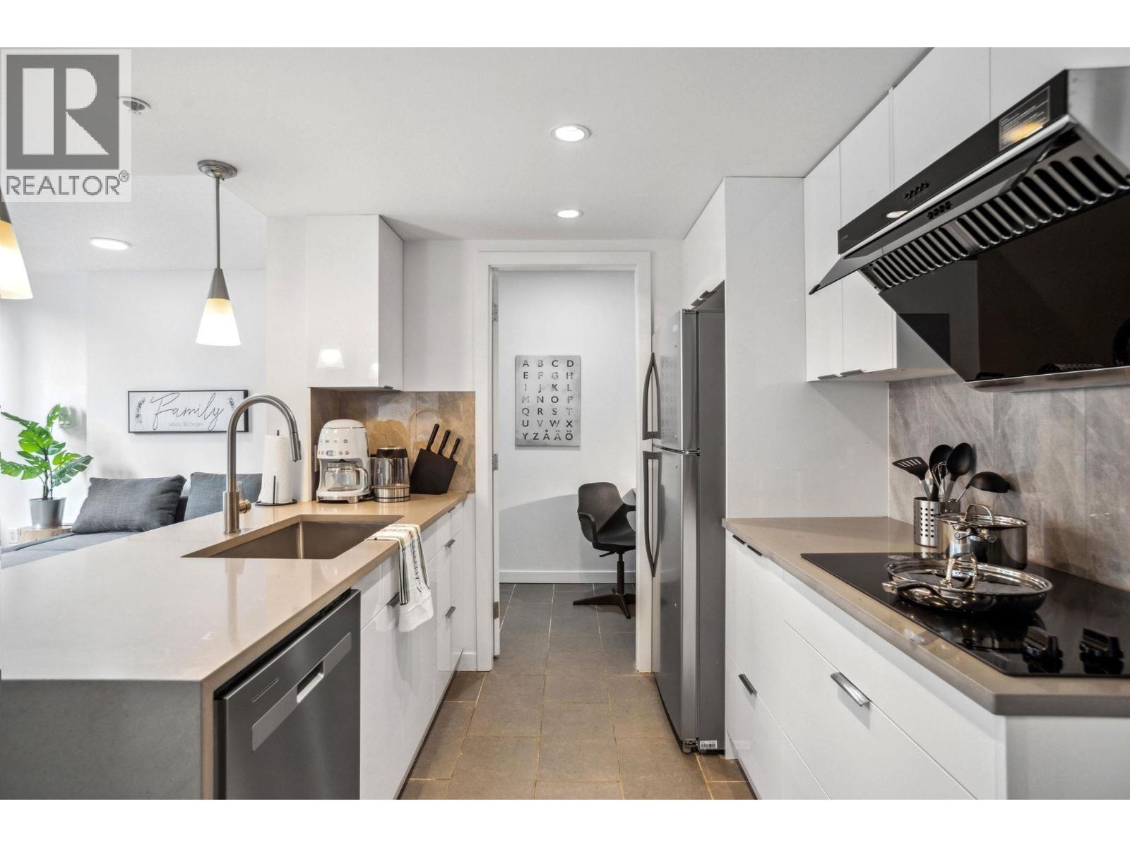 605 618 Abbott Street, Vancouver, British Columbia  V6B 0C1 - Photo 5 - R3161684